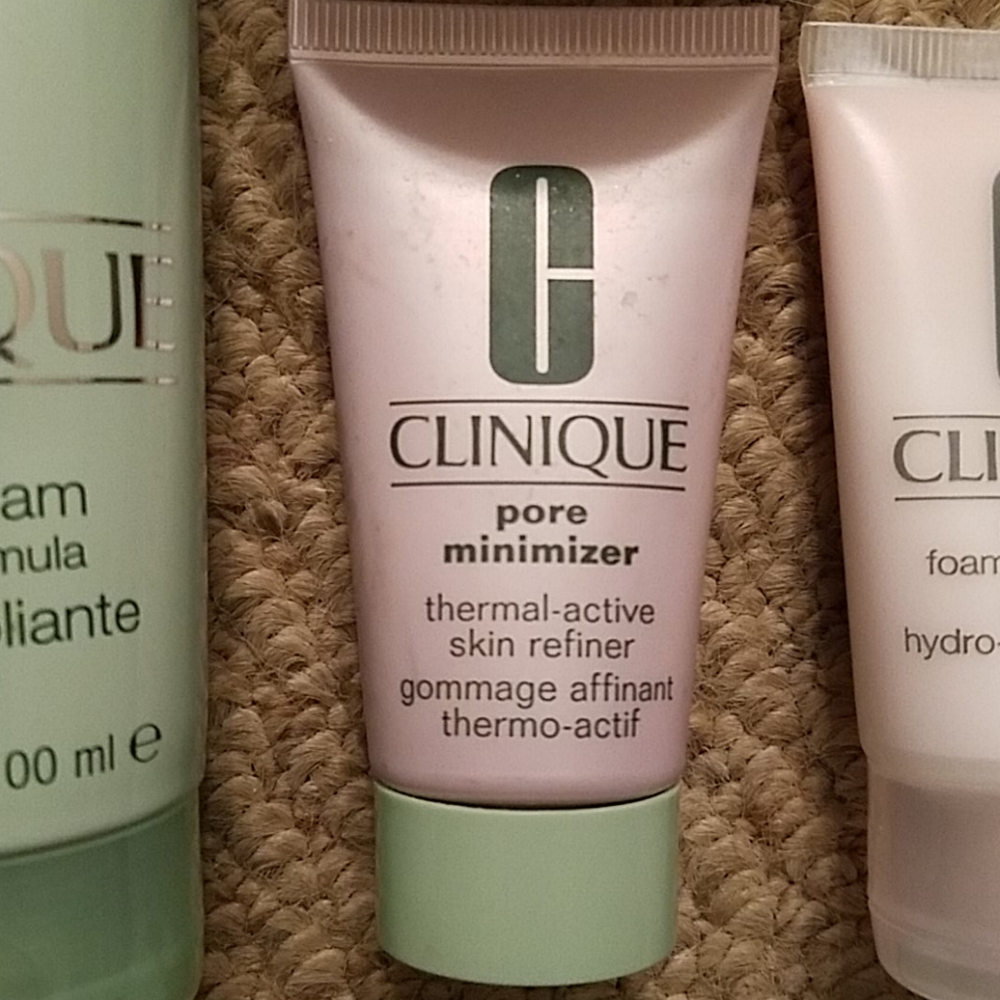 New! Clinique Facial Set - Picture 4 of 7